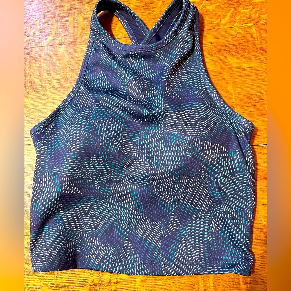 MCA‎ sports crop tank workout sz small